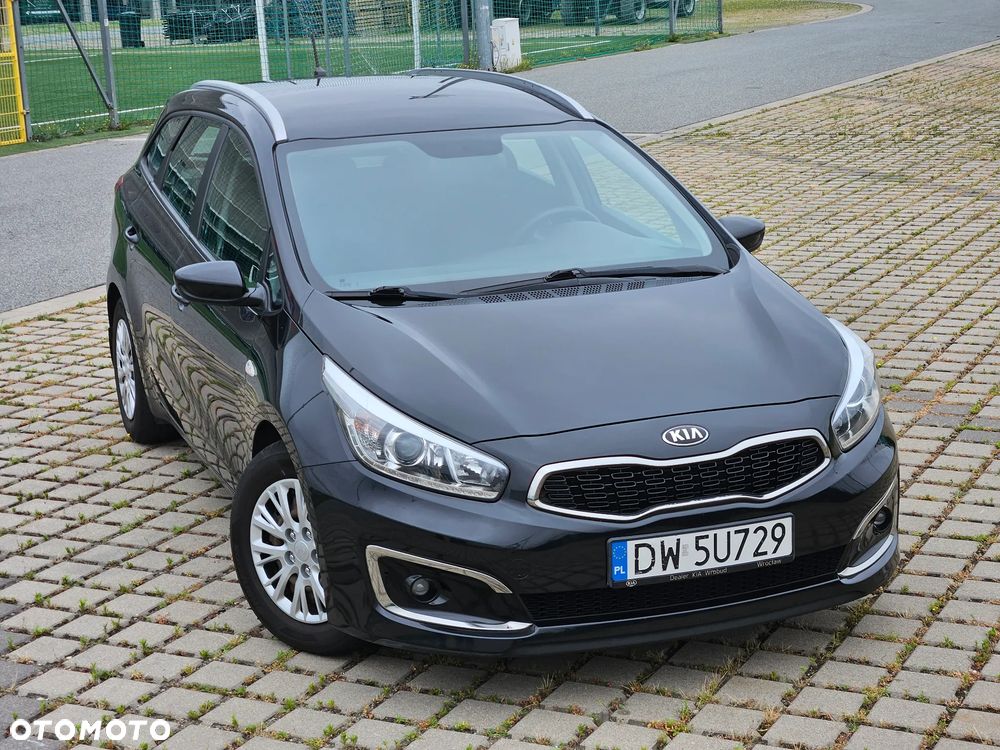 Kia Ceed 1.6 GDI M DCT - 1