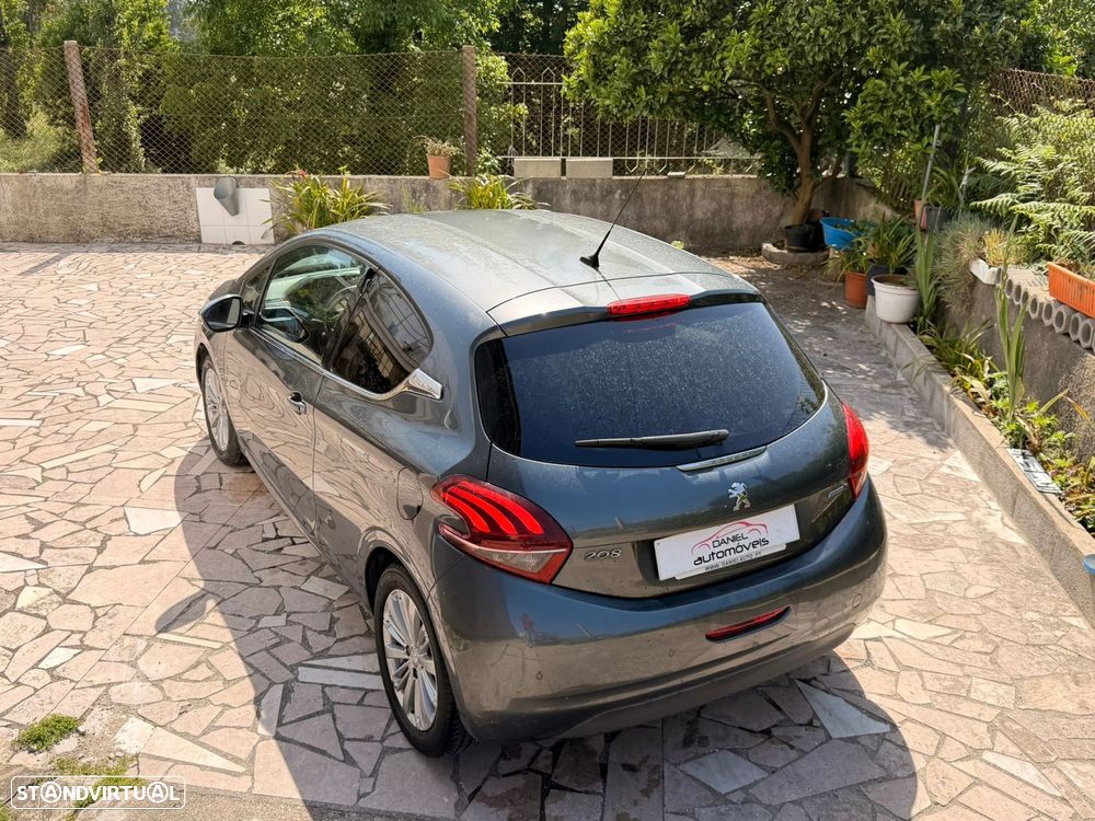 Peugeot 208 1.2 PureTech Allure - 6