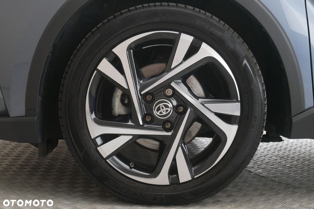 Toyota C-HR - 14