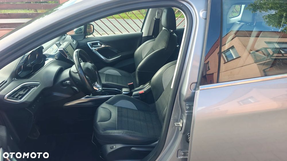 Peugeot 2008 1.6 VTi Allure - 23