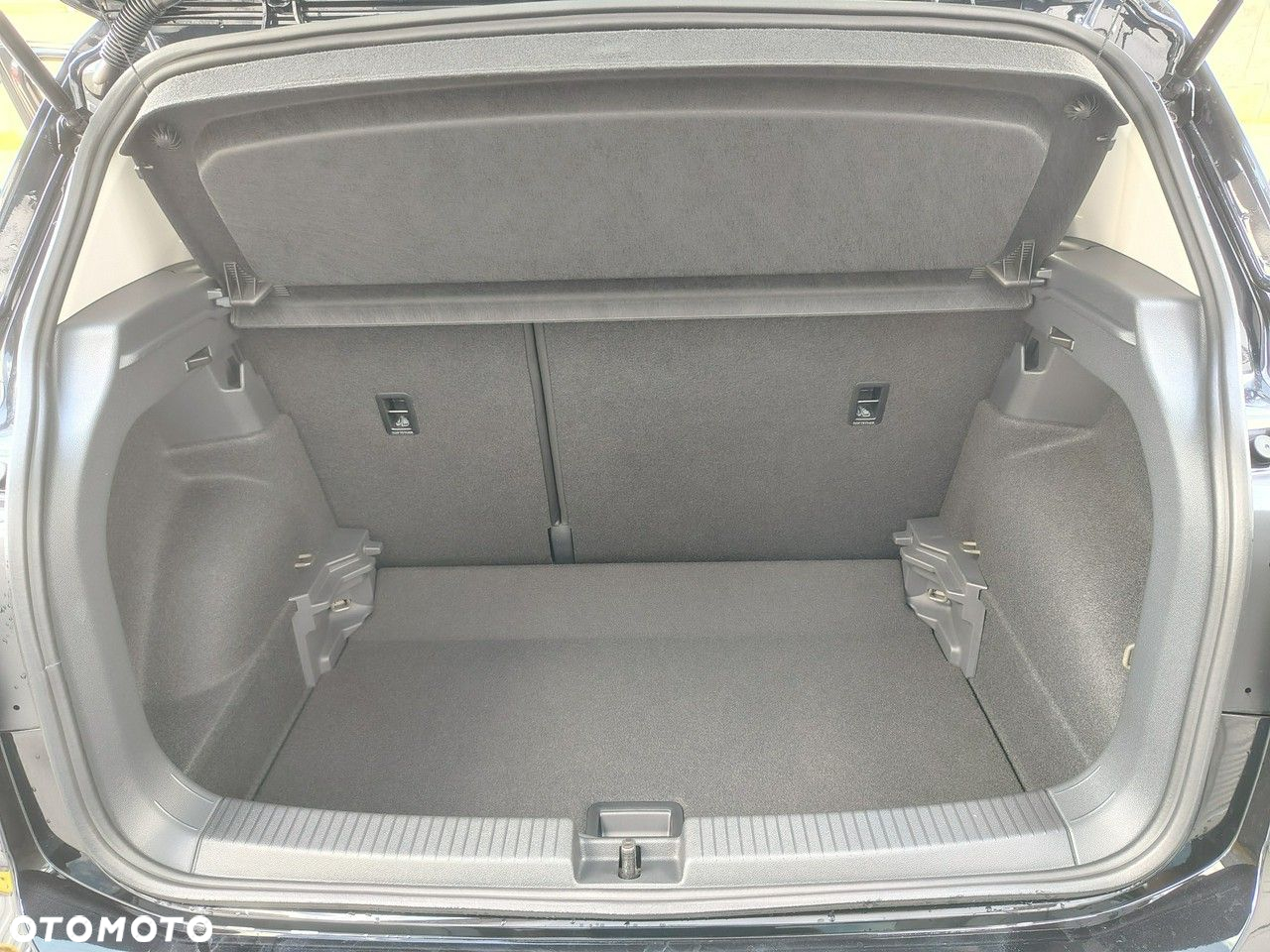 Volkswagen T-Cross - 12