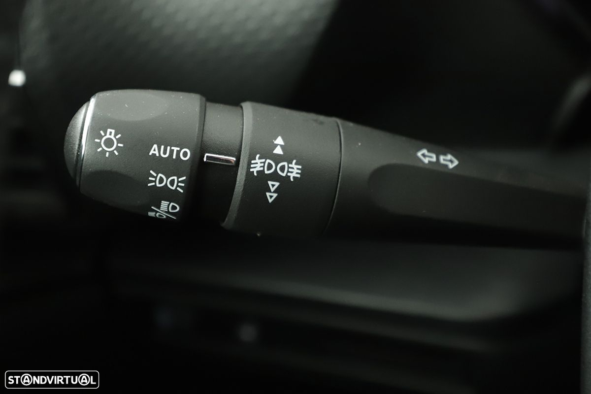 Citroën C5 X 1.2 PureTech Feel EAT8 - 17