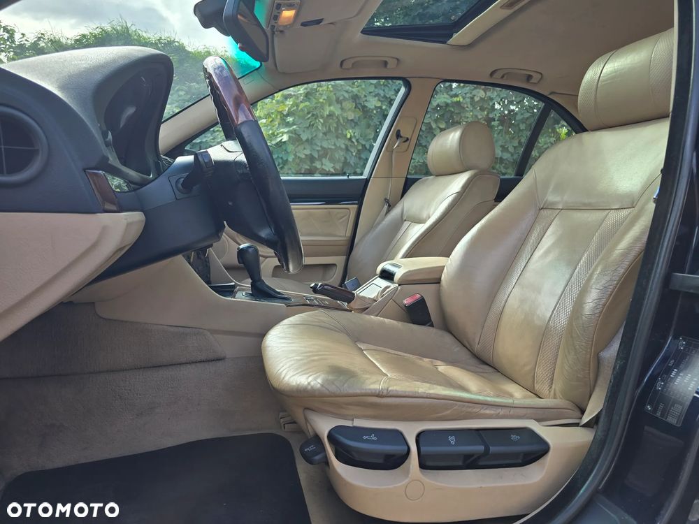 BMW Seria 5 - 10