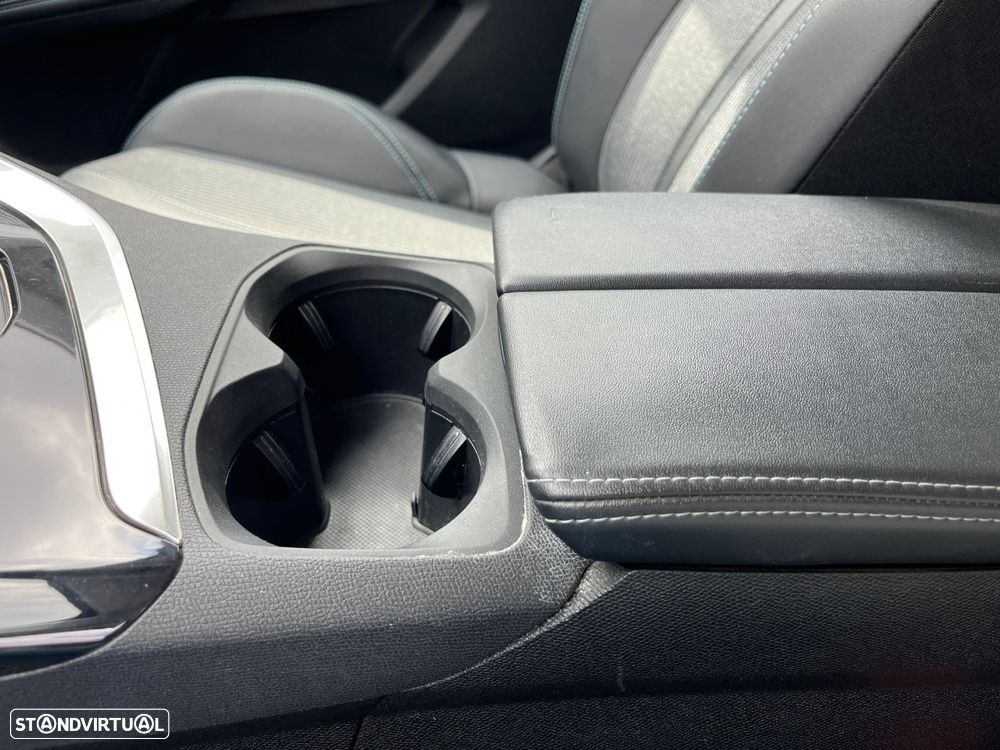 Peugeot 3008 225 e-EAT8 Allure - 31