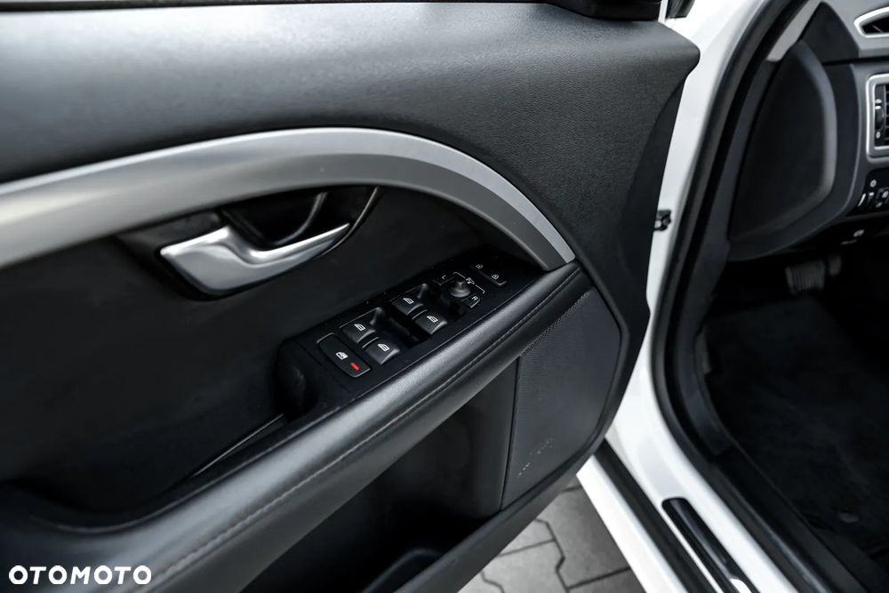 Volvo V70 D5 AWD Geartronic Edition Pro - 24