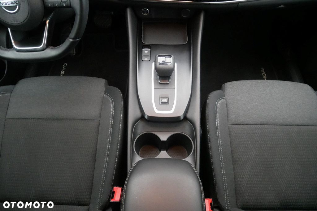 Nissan Qashqai - 11