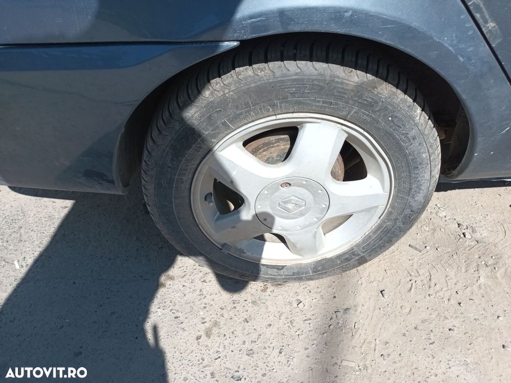 Dezmembrari  Renault CLIO 2 / SYMBOL 1  1998  > 2008 1.4 16V (B/CB0P) - 7