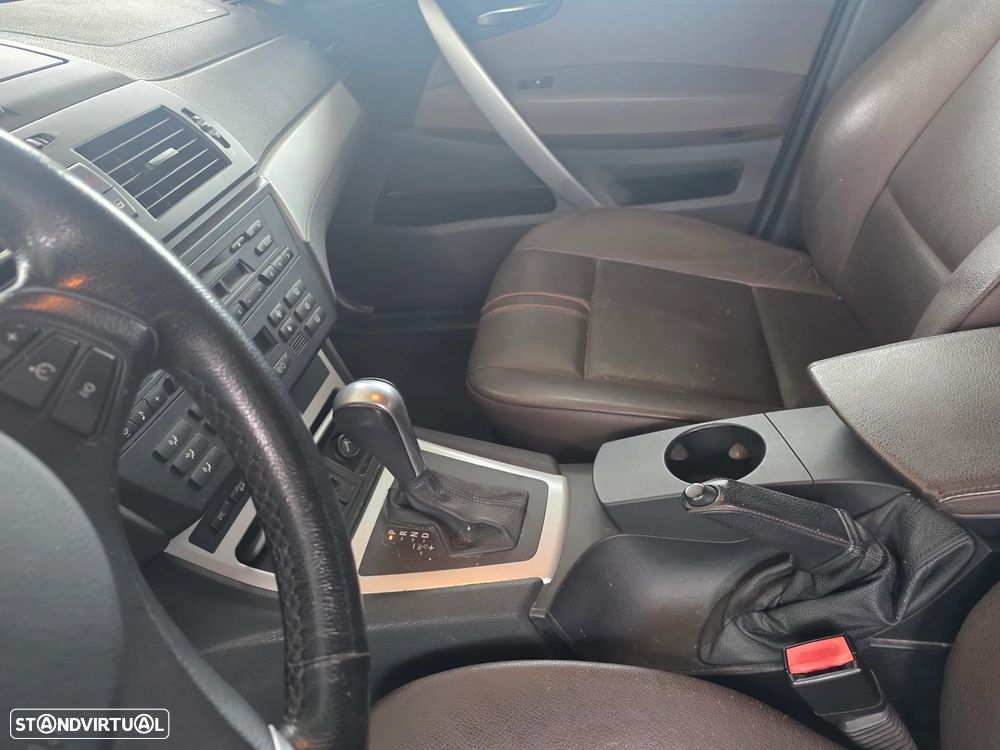 BMW X3 2.0 dA - 9