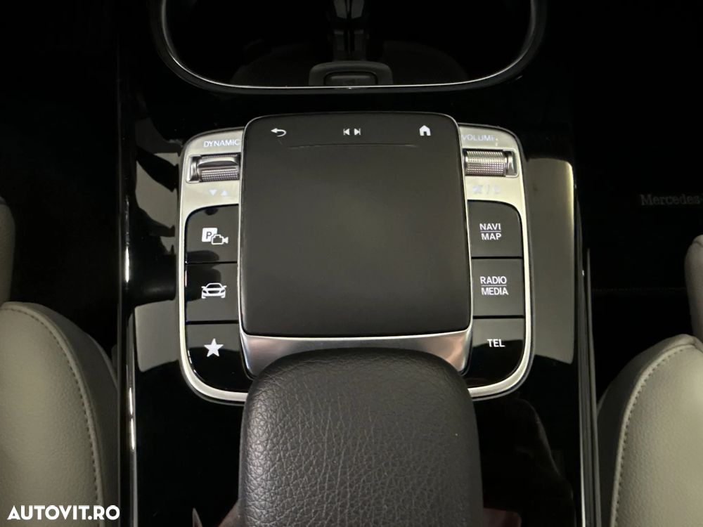 Mercedes-Benz A 200 7G-DCT - 18