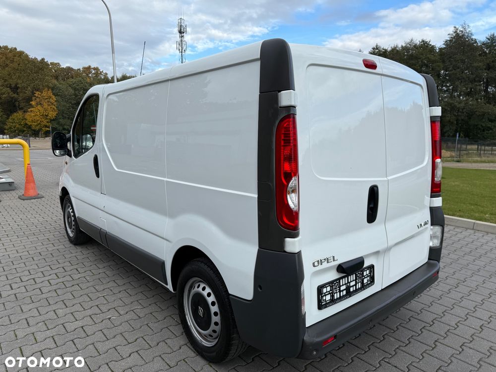 Opel Vivaro - 4
