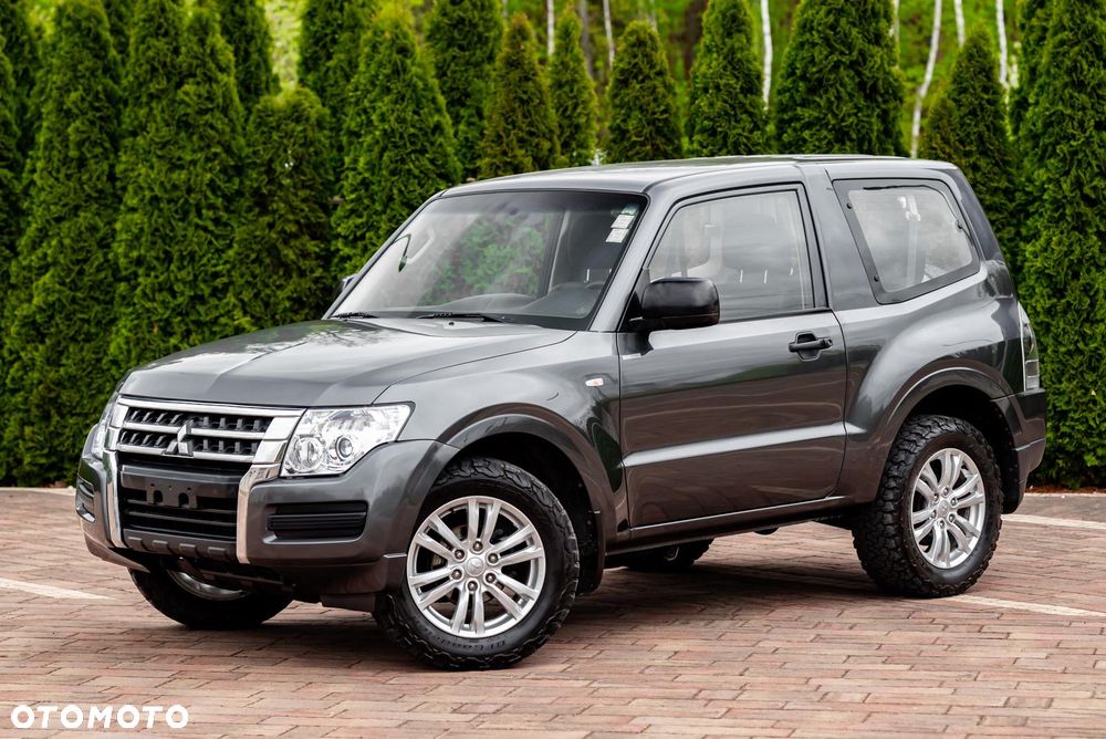 Mitsubishi Pajero 3.2 DI-D Automatik Final Edition - 11