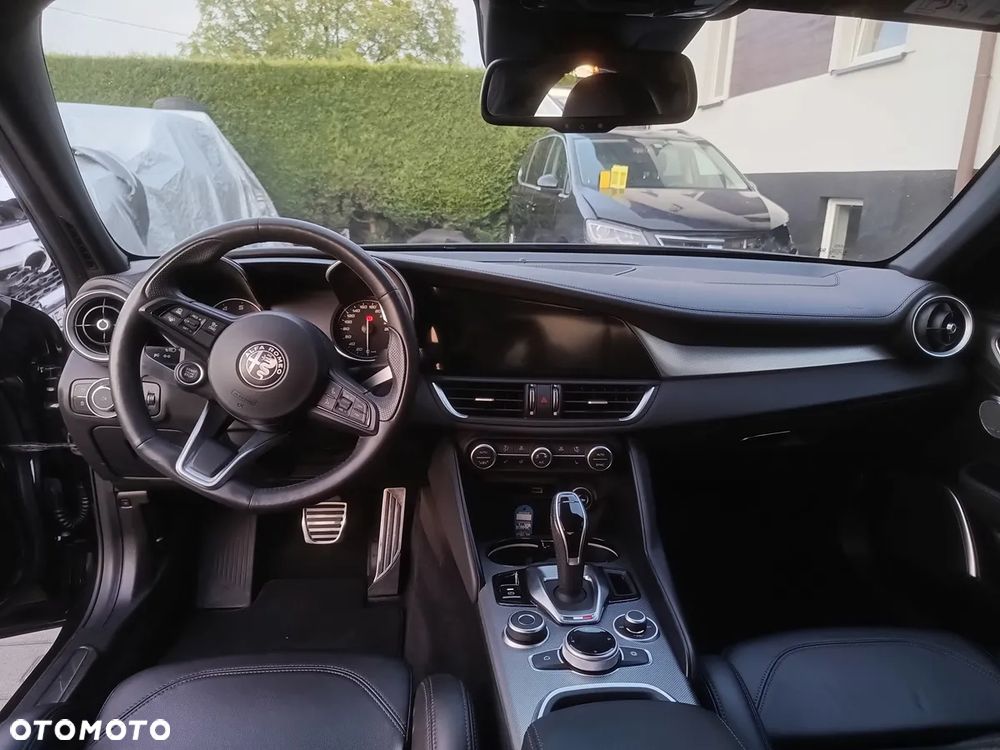 Alfa Romeo Giulia 2.0 Turbo Veloce Q4 - 11