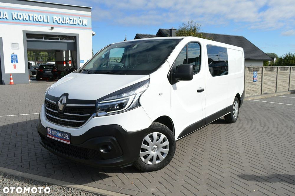 Renault Trafic - 12