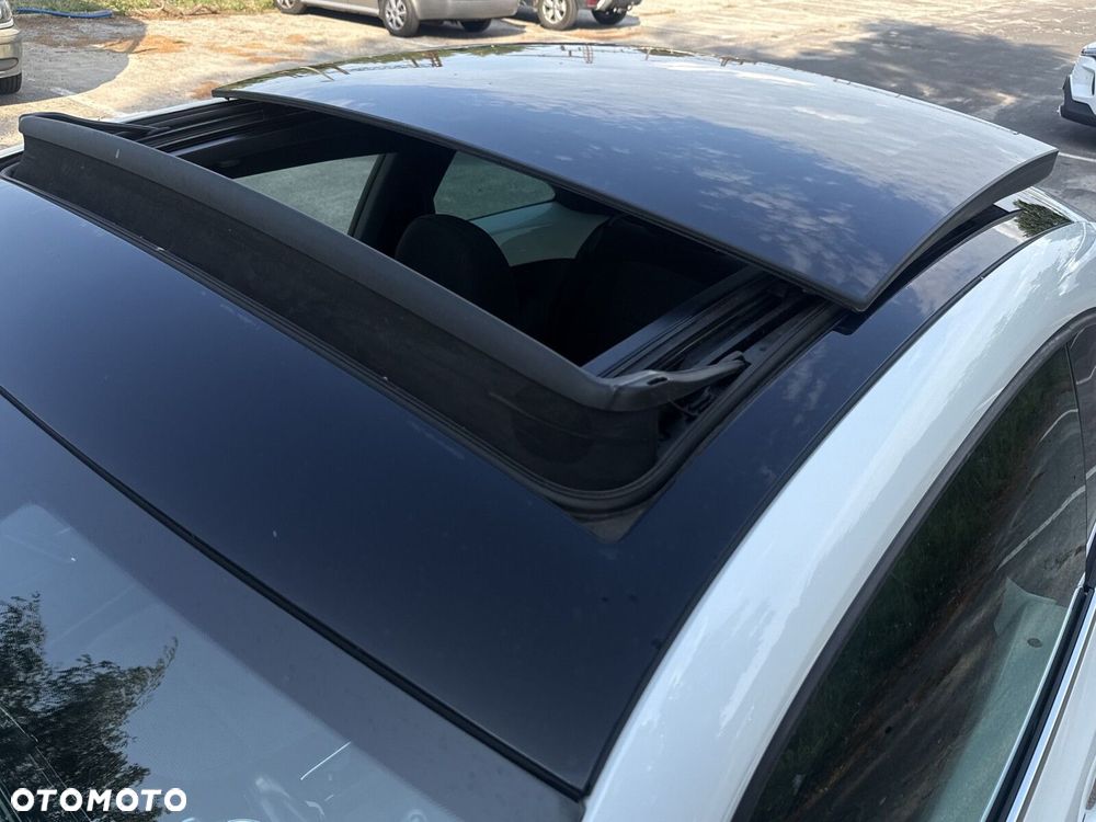 Volkswagen New Beetle - 34