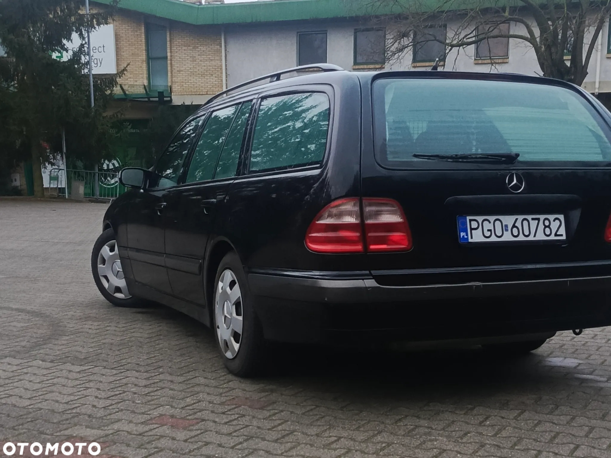 Mercedes-Benz Klasa E - 2