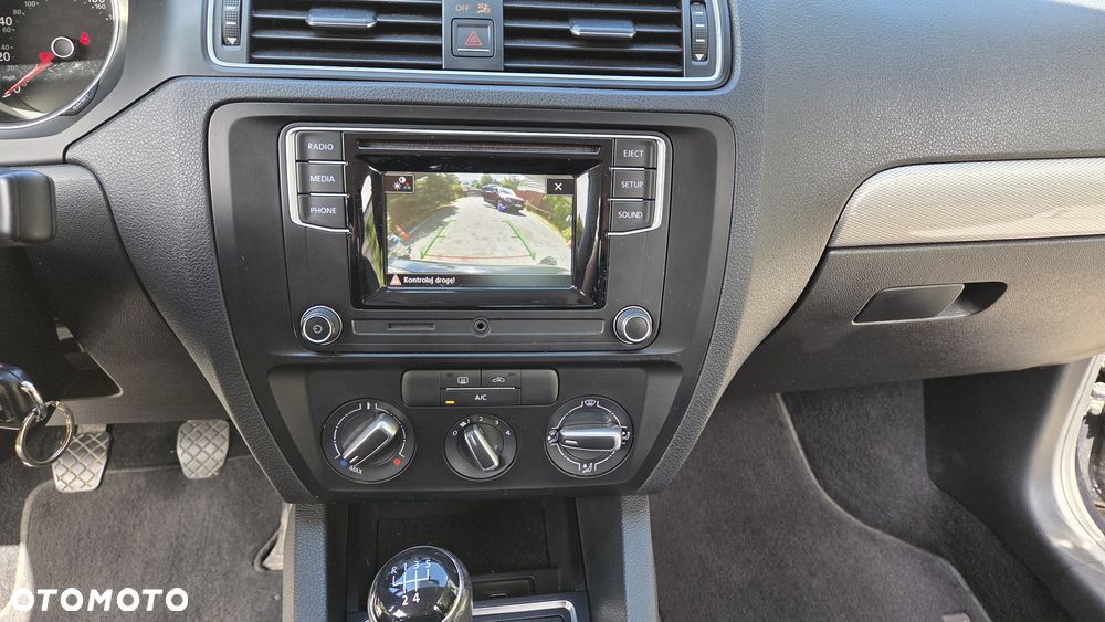 Volkswagen Jetta 1.4 TSI BMT Trendline - 7