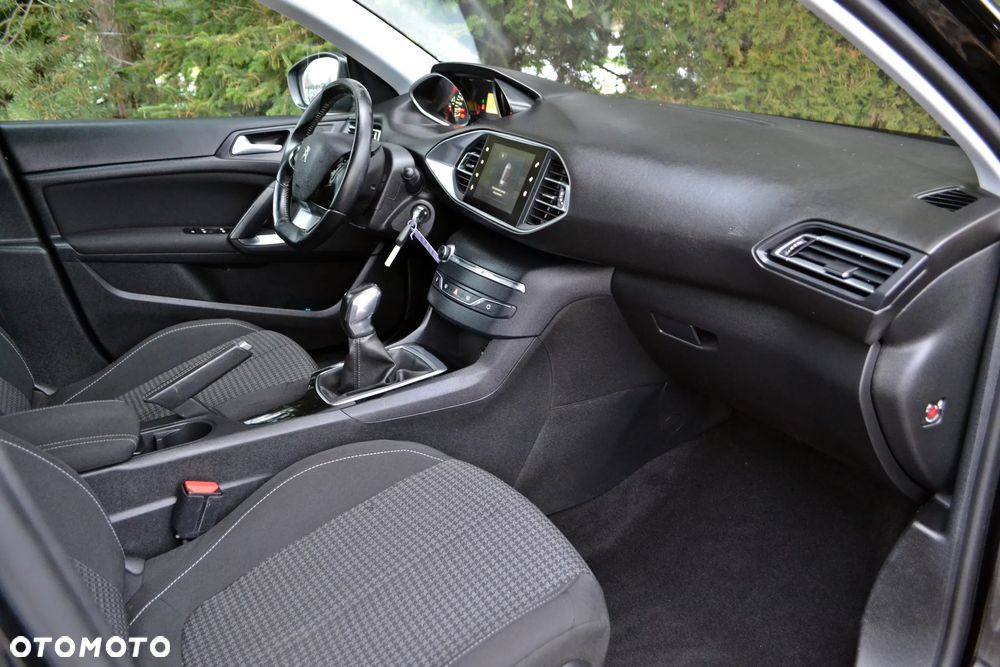 Peugeot 308 - 15