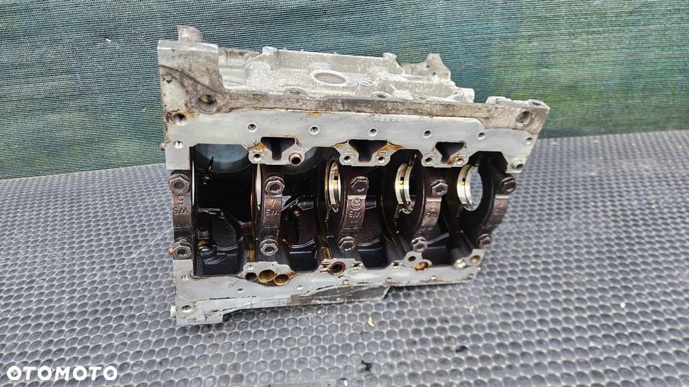 Blok 06D103023 BBBBB Dół Silnik Cylindry Panewki Mocowanie Wału 2.0 FSI AWA Audi A4 B6 B7 VW - 28