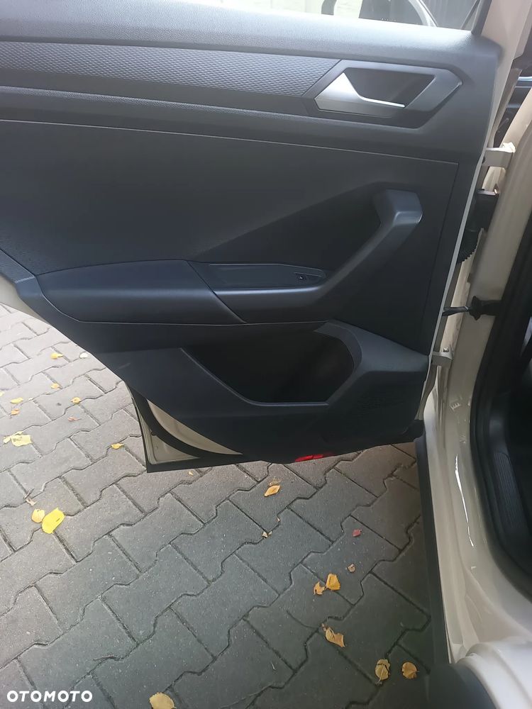 Volkswagen T-Roc 1.5 TSI Style DSG - 17