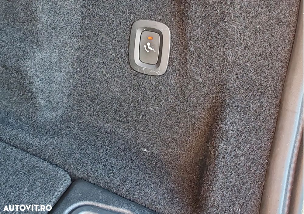 Volvo XC 60 D5 AWD Geartronic Momentum - 19