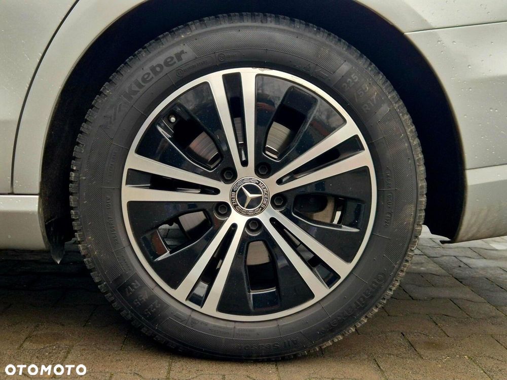 Mercedes-Benz Klasa E - 26