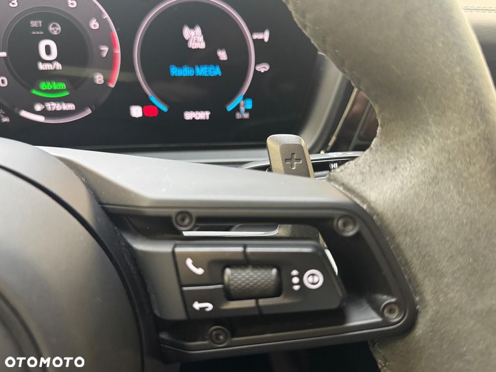 Porsche Cayenne - 15