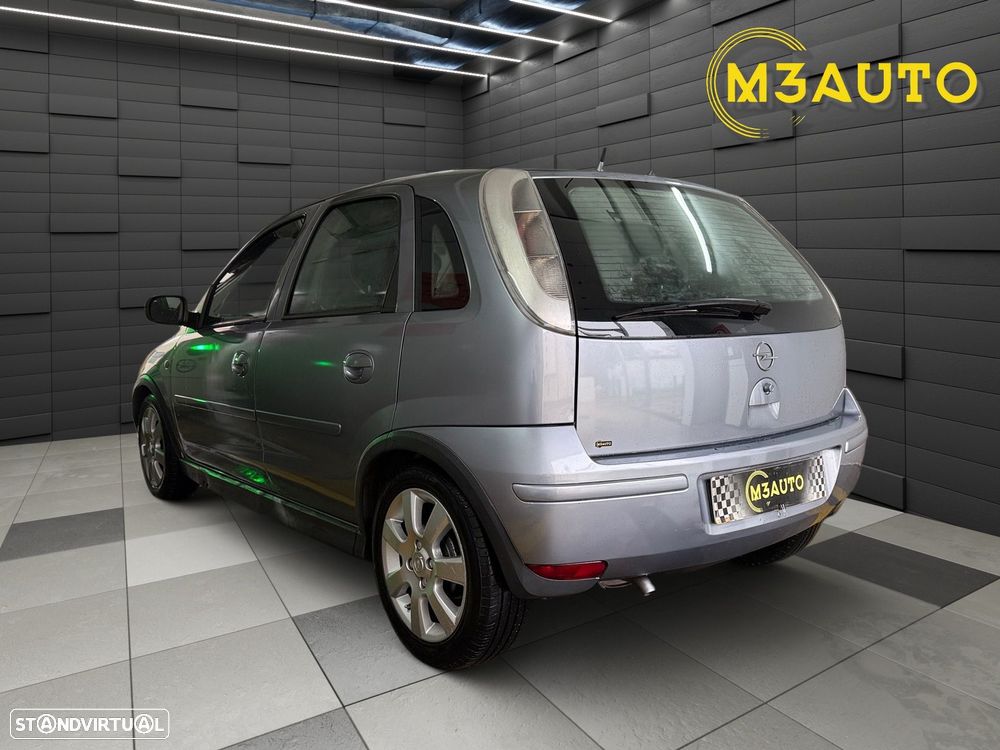 Opel Corsa 1.2 Twinport Silver Plus - 4