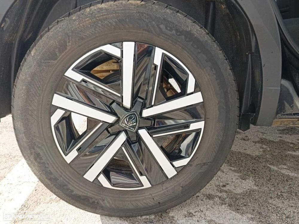 Peugeot 2008 1.2 PureTech Active Pack - 16