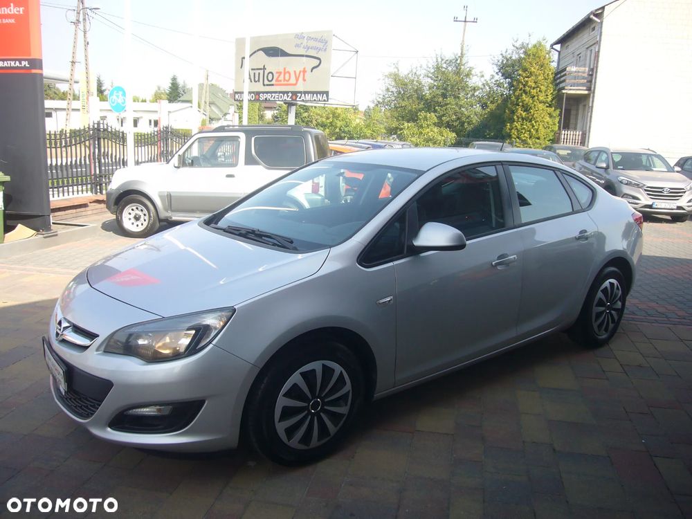 Opel Astra 1.4 T Enjoy - 1