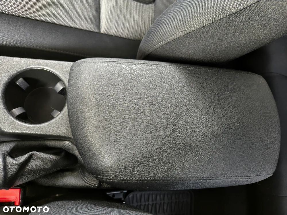 BMW X1 sDrive18d - 31