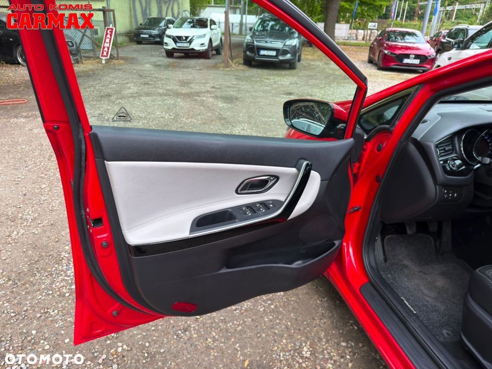Kia Ceed - 11