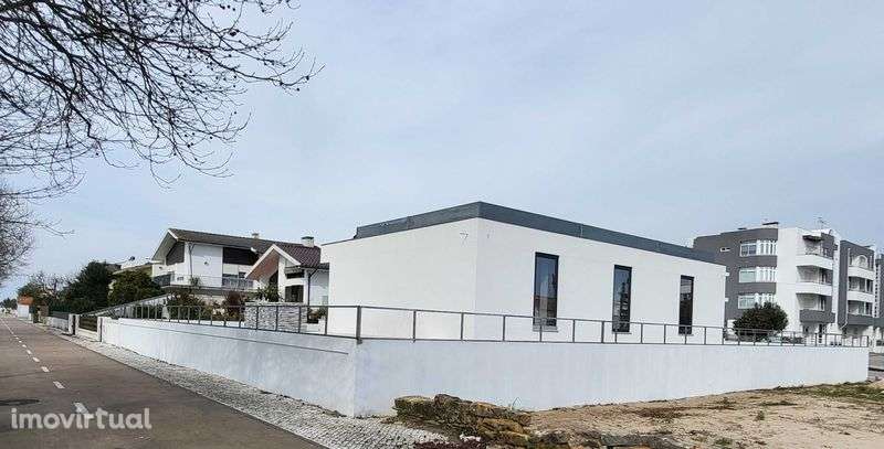 Moradia independente T4 - Ovar - Grande imagem: 2/12