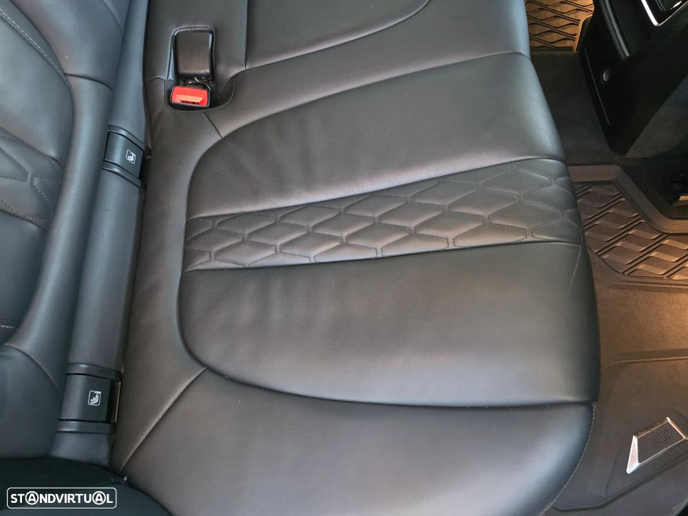 BMW X5 30 d xDrive Pack M - 11