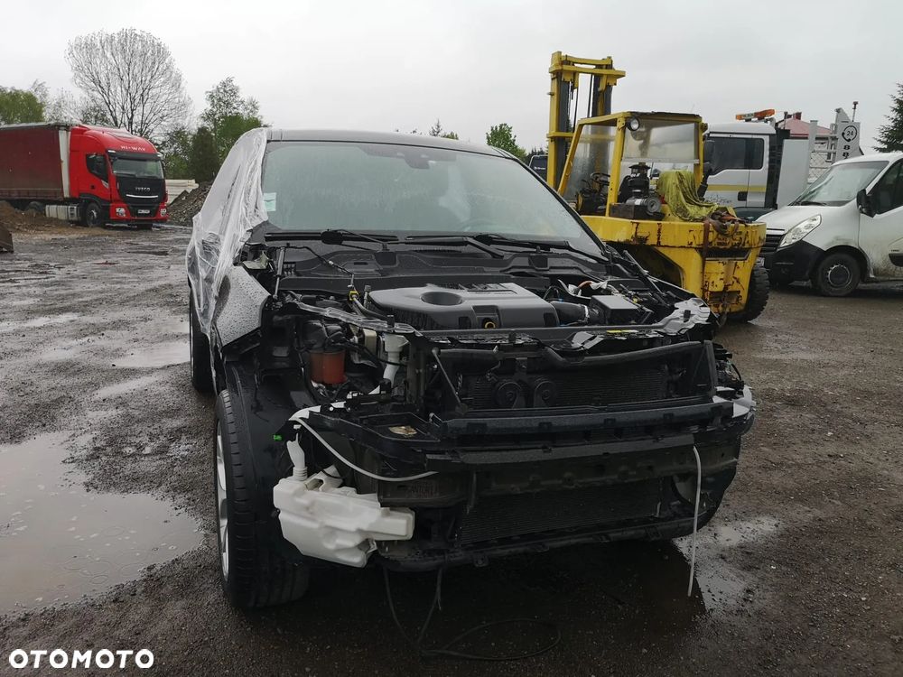 Land Rover Discovery Sport TD4 HSE Luxury - 18