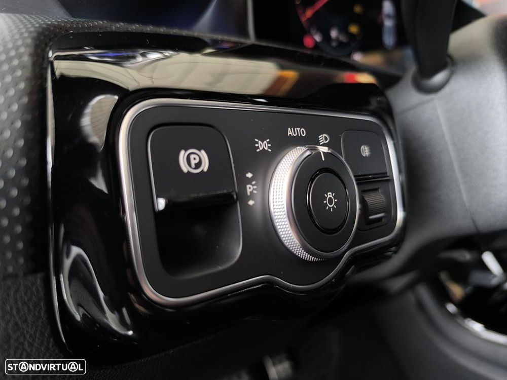 Mercedes-Benz A 180 d AMG Line Aut. - 13
