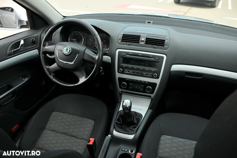 Skoda Octavia 1.6 TDI DPF Classic Green tec - 4