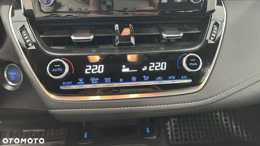 Toyota Corolla 1.8 Hybrid GPF Comfort - 22