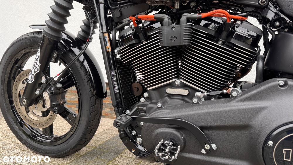 Harley-Davidson Softail Street Bob - 8