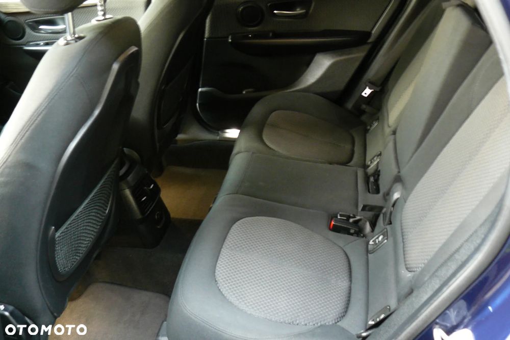 BMW Seria 2 218d Advantage sport - 30
