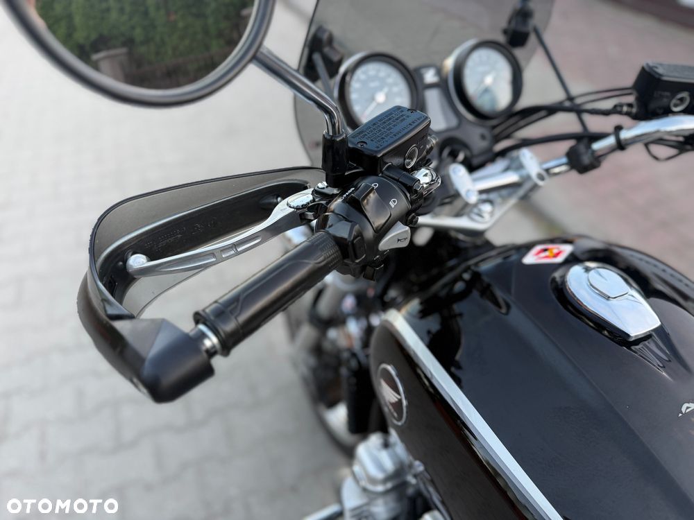 Honda CB - 33