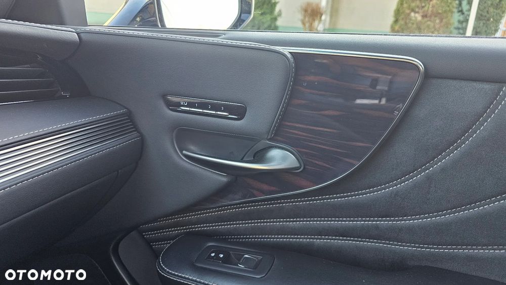 Lexus LS 500 Prestige AWD - 18