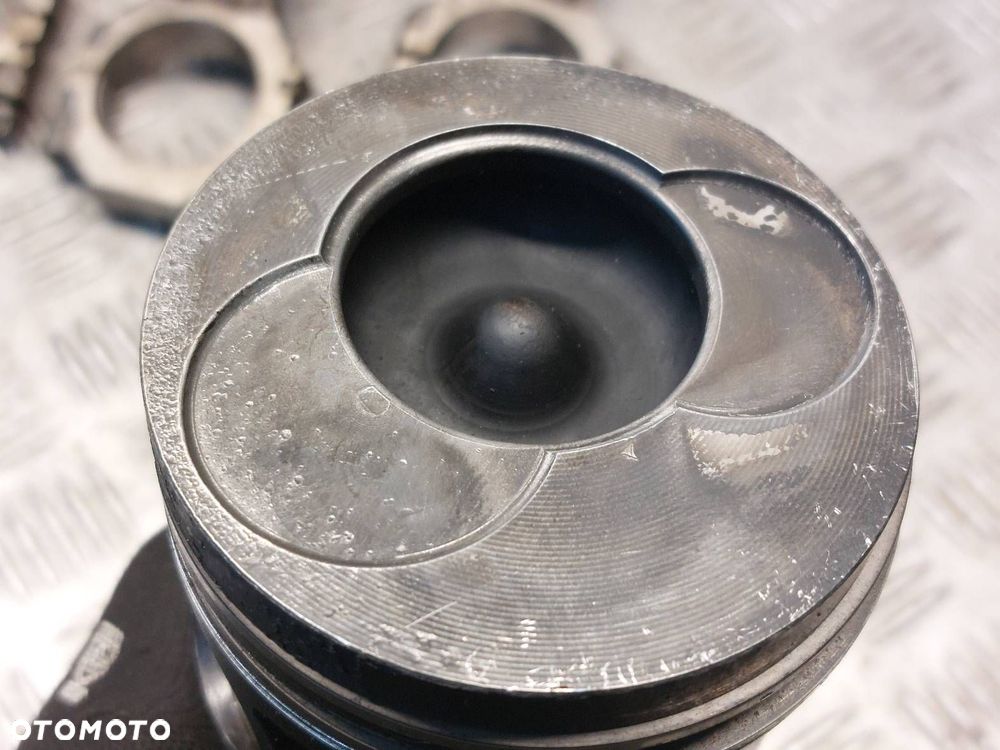 TŁOK + KORBOWÓD 4 SZTUKI KOMPLET VOLVO V70 I 2.5 TDI D5252T - 5