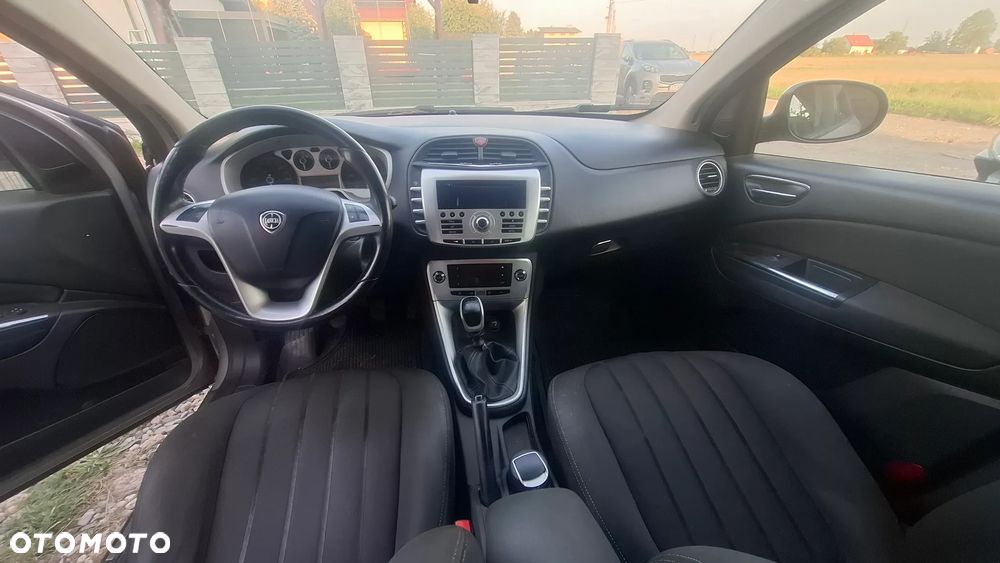 Lancia Delta 1.6 MJ Oro - 6