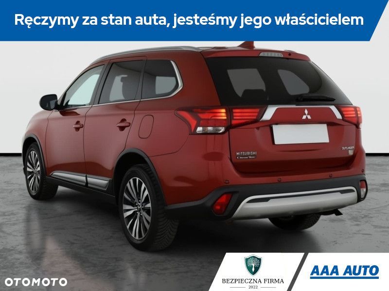 Mitsubishi Outlander - 6