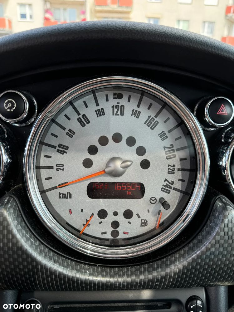 MINI Cooper Standard - 17