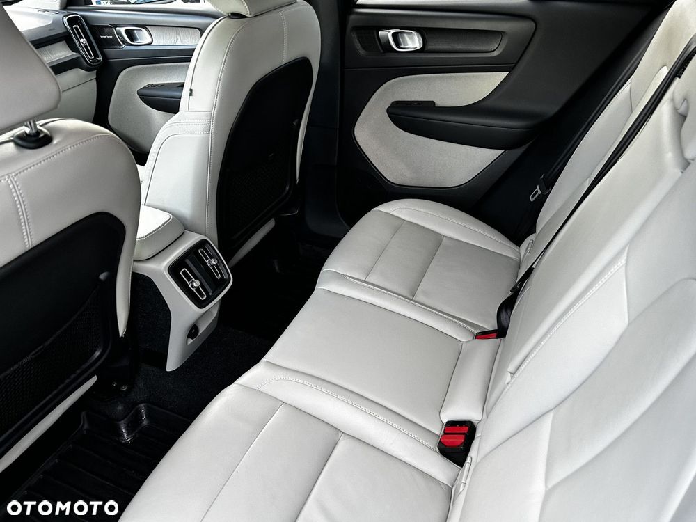 Volvo XC 40 - 13