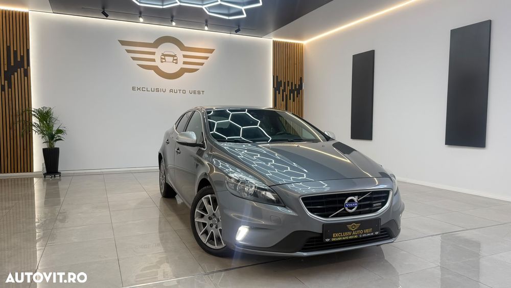 Volvo V40 D4 RDesign - 2