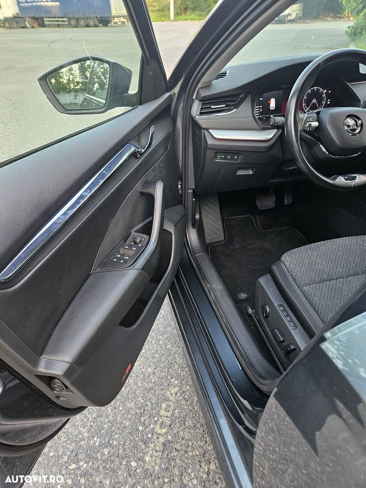 SKODA Octavia 2021 — imagine 6