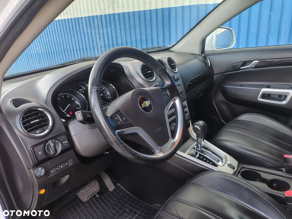 Chevrolet Captiva 2.4 LT+ - 17