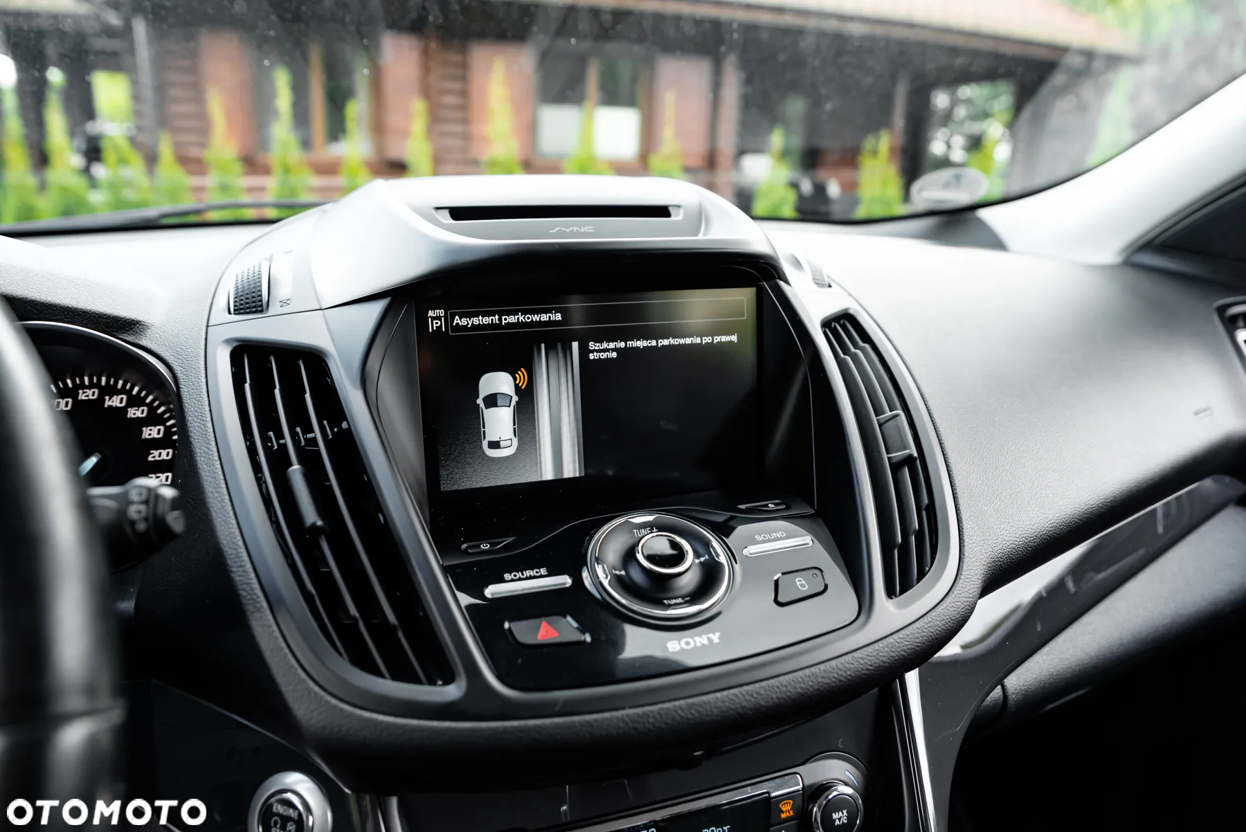 Ford Kuga - 38